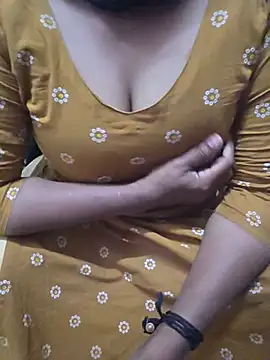 sintrenla-tamil Adlı Modelin Canlı XXX Sohbeti