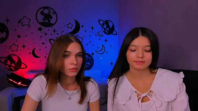 itscharlliee Show Webcam
