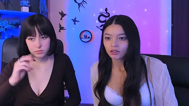 itscharlliee Show Webcam