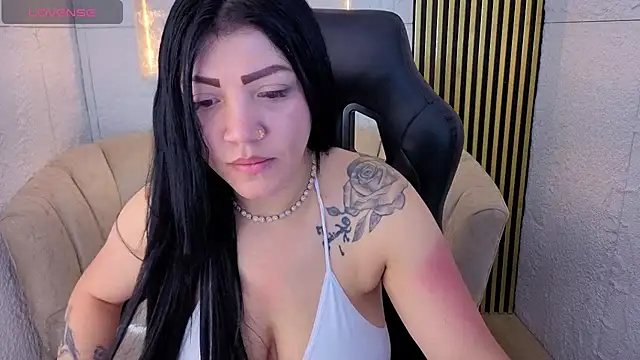Chatroom XXX en direct de Misslustrous_cn