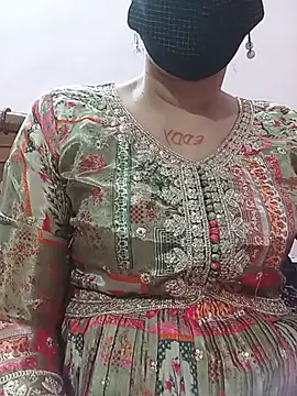Czat XXX na żywo – Honey_Babe06