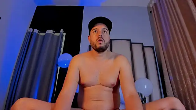 Luca_noir webcam show