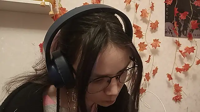 KelliBeatrice webcam show