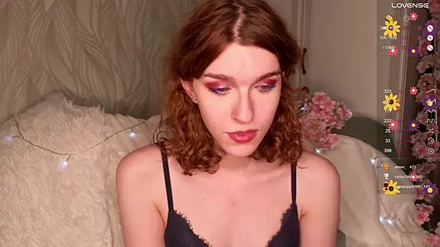 CowSaysMoon webcam show