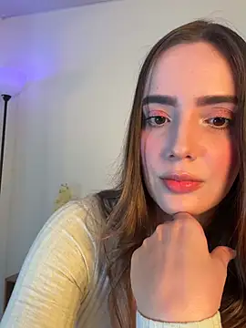 Chat +18 de zoeeRossi ao vivo