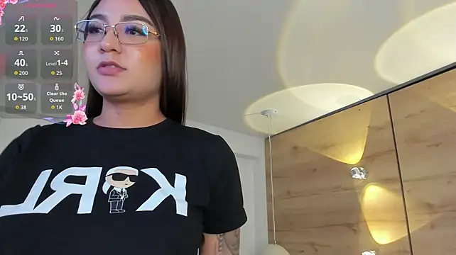 XXX chat uživo modela scarlet_saenzz