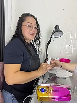 Nails_Lucia Webcamshow