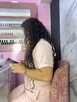 Nails_Lucia ওয়েবক্যাম শো