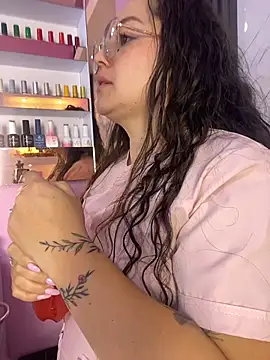 Nails_Lucia ওয়েবক্যাম শো