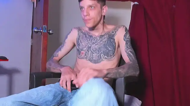 عرض كام adam_masster