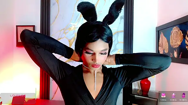 safira_brunette Show in webcam
