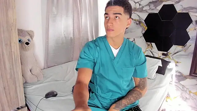 عرض كام Goldendesirexx__