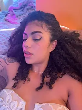 Chat XXX en directo de Morenayaa