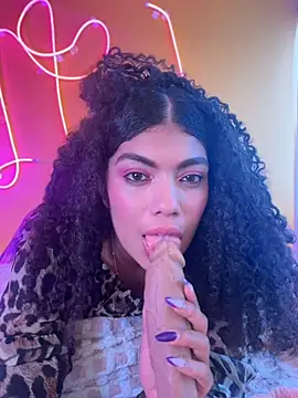 Morenayaa webcam show
