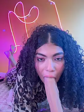 Morenayaa's Live XXX Chat
