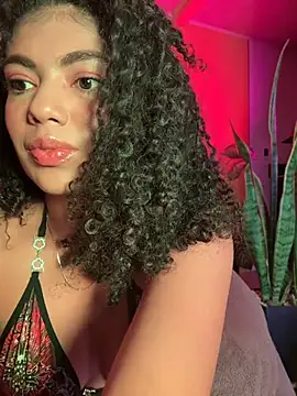 Chat XXX en directo de Morenayaa