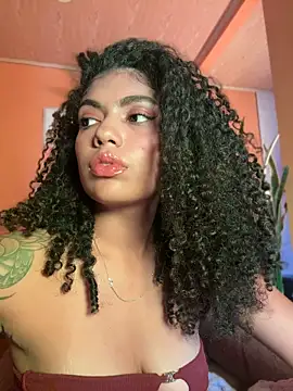 Chat XXX en directo de Morenayaa