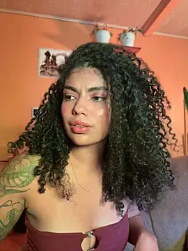 Chat +18 de Morenayaa ao vivo