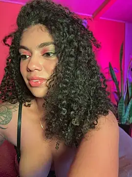 Morenayaa's Live XXX Chat