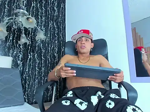 Damian-Lux's Webcam Show