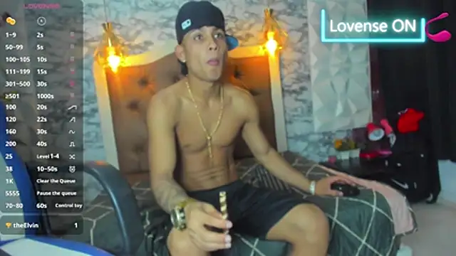 Damian-Lux Pertunjukan Webcam