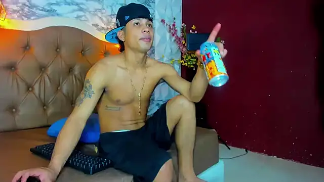 Damian-Luxn Webbikameraesitys