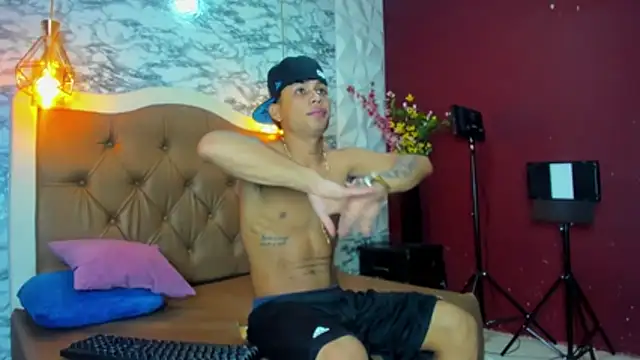 Damian-Lux Show in webcam