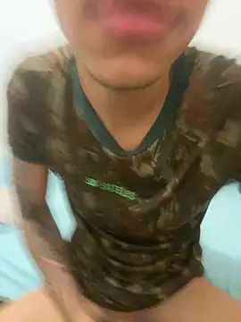 Show de militardot22 na webcam
