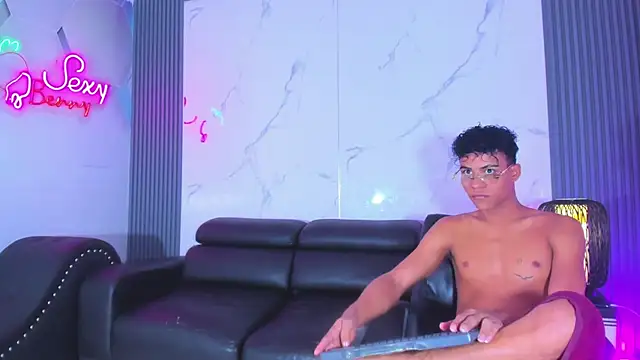 Show de Xxx_hot23cm na webcam