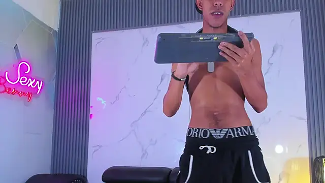 Xxx_hot23cm Шоу с уебкамера