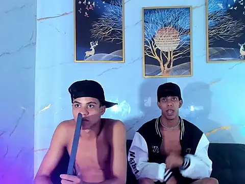 Webkamerová show Xxx_hot23cm