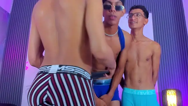 Вебкам-шоу Xxx_hot23cm