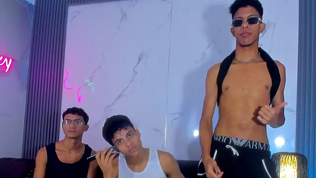 Show de Xxx_hot23cm na webcam