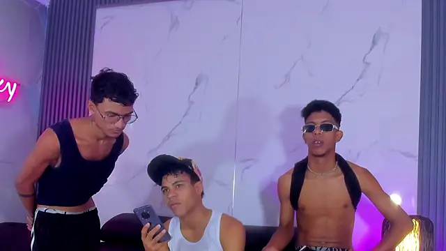 Xxx_hot23cm Шоу с уебкамера
