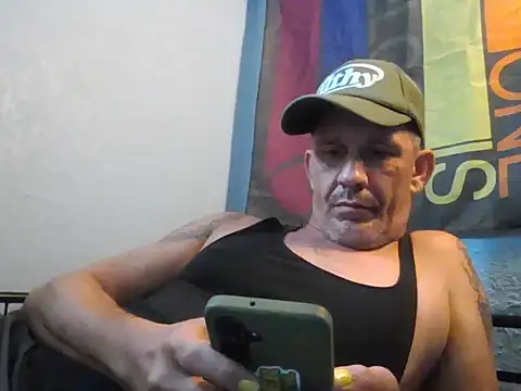 Show Webcam de halfwayhausGUY