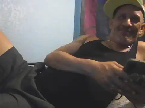 halfwayhausGUY's Webcam Show