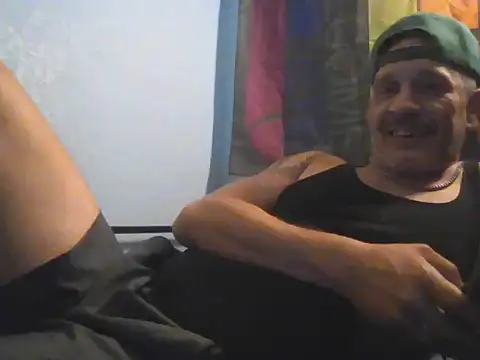 halfwayhausGUY webkamerás műsora