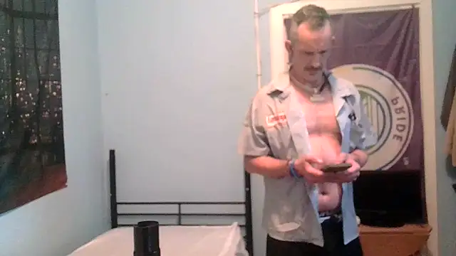 halfwayhausGUY Webcam Show