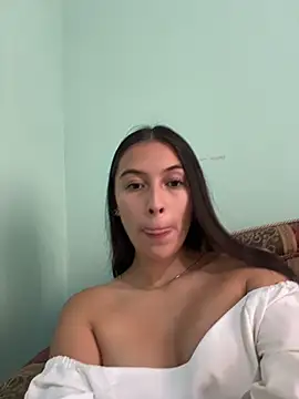 Show modela VictoriaLannee na web-kameri