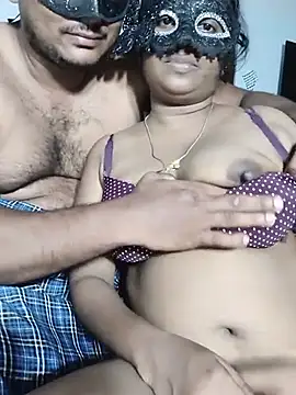 Meena_kutty 在線直播表演