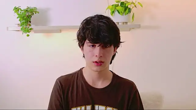 Show modela JeyboiXO na web-kameri