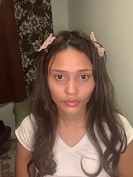 Show modela Luazinh4 na web-kameri