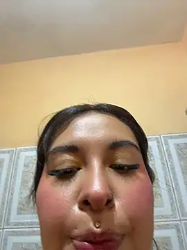 הופעת וובקאם של Galabombon