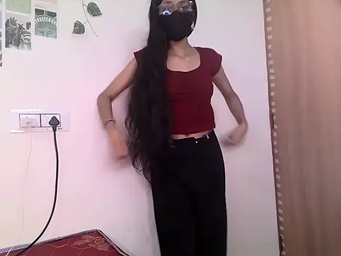 הופעת וובקאם של SANA_BABY_