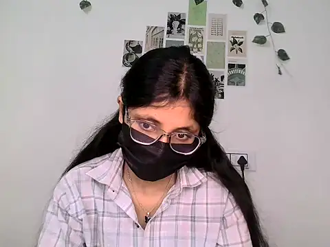 SANA_BABY_ Show in webcam