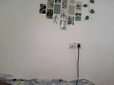 SANA_BABY_ Show in webcam