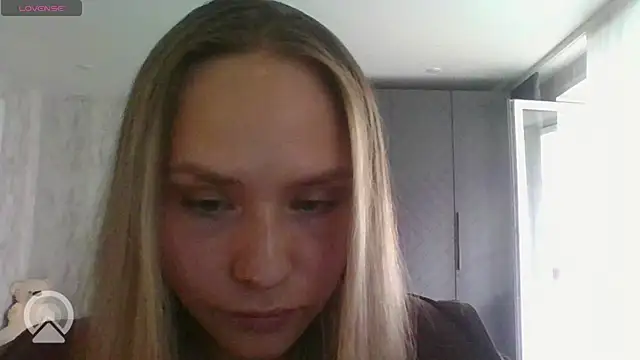 Annie_Cohn Adlı Modelin Canlı XXX Sohbeti
