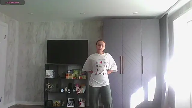 Chat +18 de Annie_Cohn ao vivo