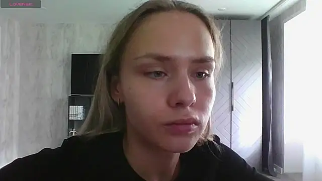 Annie_Cohn Show in webcam