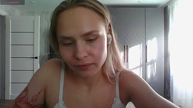 XXX chat uživo modela Annie_Cohn